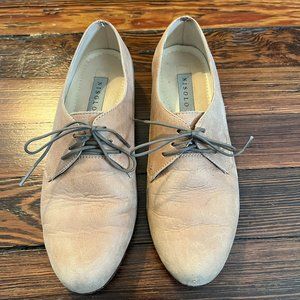 Nisolo Tan Lace Up Loafers